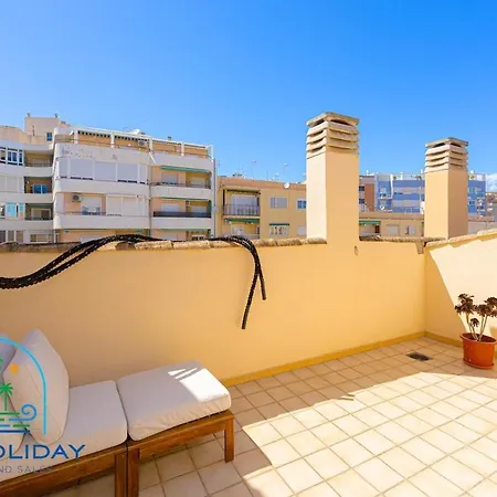 Duplex With Pool Near The אל קאמפיו